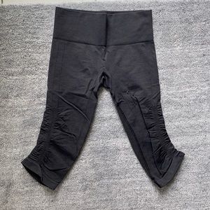 Lululemon in the flow Capri